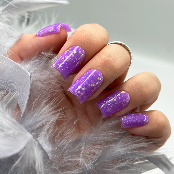Patrisa-Nail-Гель-лак-№137-8мл-Fosfor2