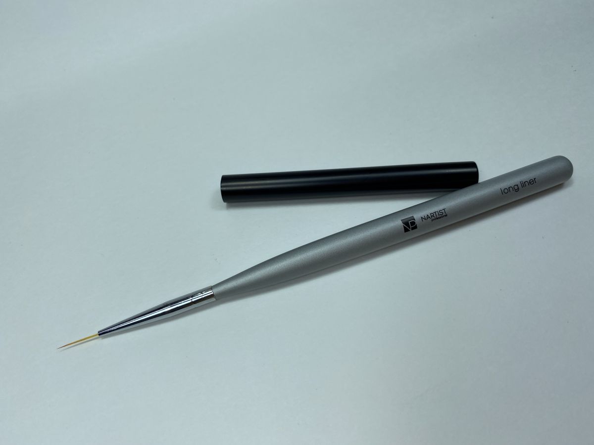 brush-long-liner