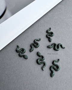 photo_5310078491833786972_y