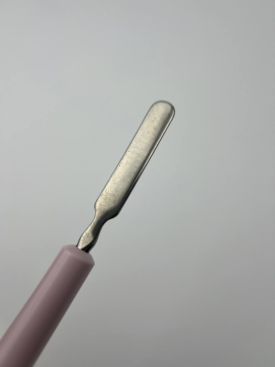 Кисть для полигеля Прямая 4 (розовая с шпателем)2