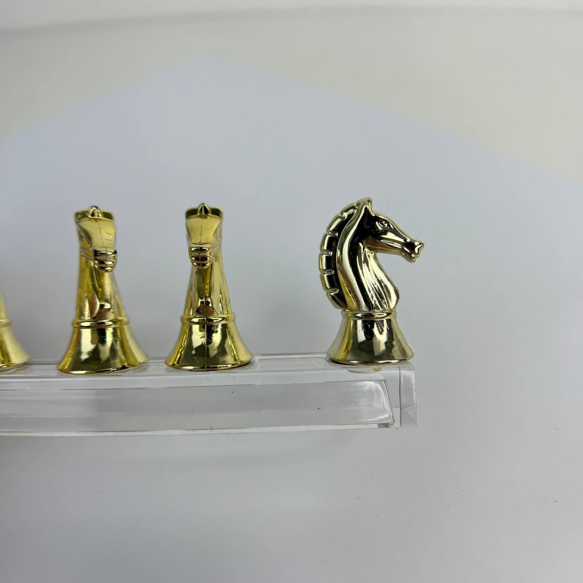 лошадь зол+